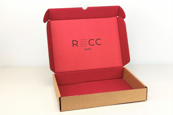 boîte e-commerce standard aplat rouge Recc