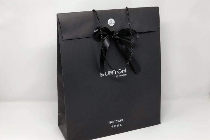 BURTON OF LONDON pochette avec ruban